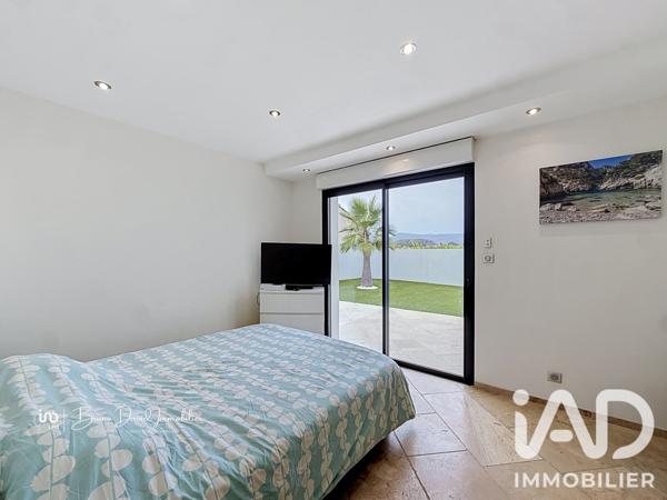 Maison à vendre 9 pièces 318 m² Pierrefeu-du-Var