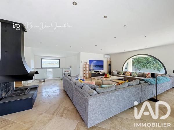 Maison à vendre 9 pièces 318 m² Pierrefeu-du-Var