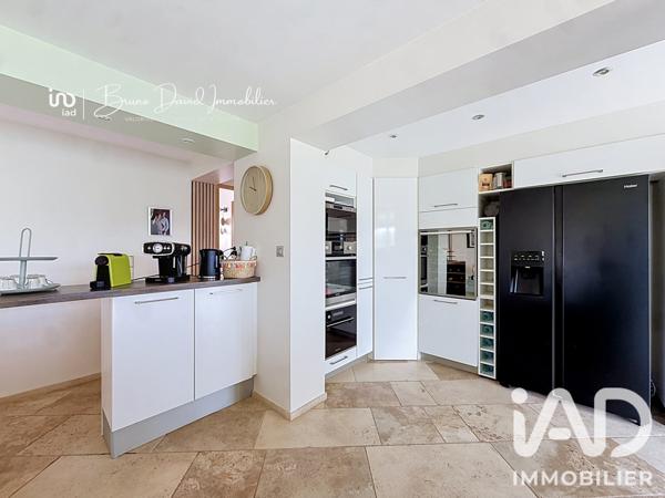 Maison à vendre 9 pièces 318 m² Pierrefeu-du-Var