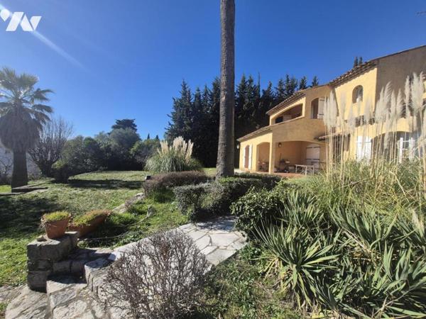 Maison familiale lumineuse avec grand terrain plat – Grasse