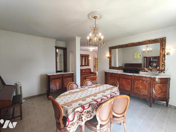 Maison familiale lumineuse avec grand terrain plat – Grasse
