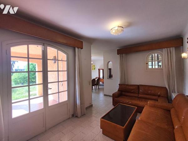 Maison familiale lumineuse avec grand terrain plat – Grasse