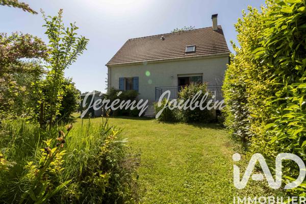 Maison à vendre 6 pièces 142 m² Jouy-le-Moutier