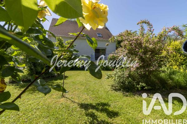 Maison à vendre 6 pièces 142 m² Jouy-le-Moutier