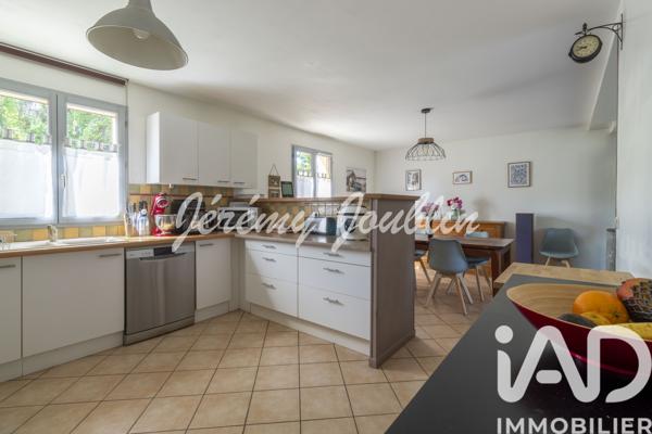 Maison à vendre 6 pièces 142 m² Jouy-le-Moutier