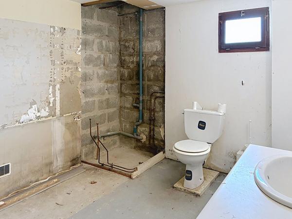 Maison familiale à Morannes-sur-Sarthe, 4 chambres, sous-sol complet