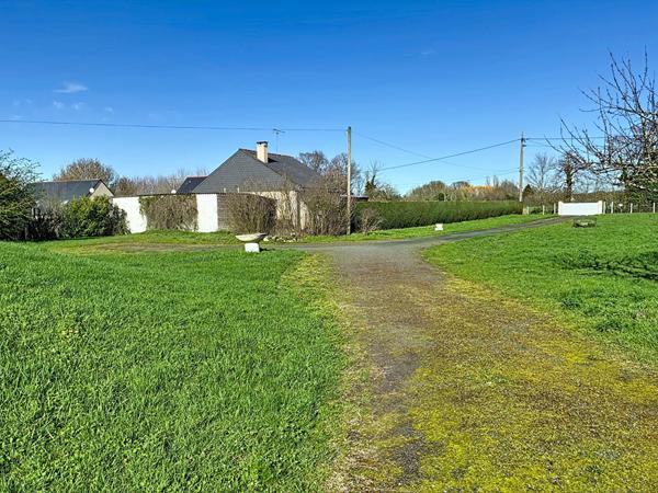Maison familiale à Morannes-sur-Sarthe, 4 chambres, sous-sol complet