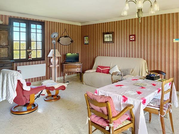 Maison familiale à Morannes-sur-Sarthe, 4 chambres, sous-sol complet