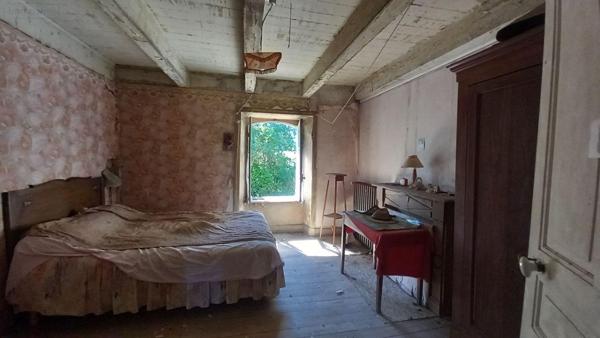 Maison à vendre à Marcenat dans le Cantal (15190), ref : FG/2392