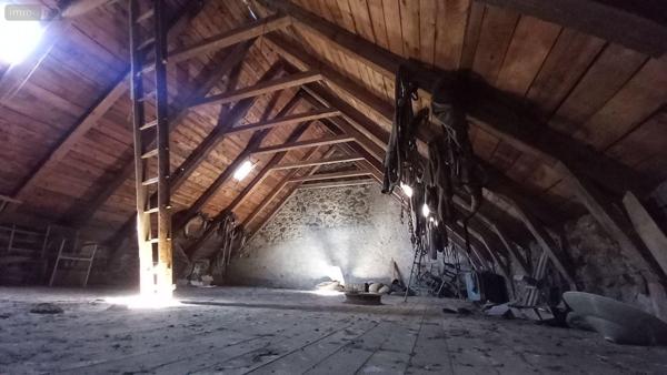 Maison à vendre à Marcenat dans le Cantal (15190), ref : FG/2392