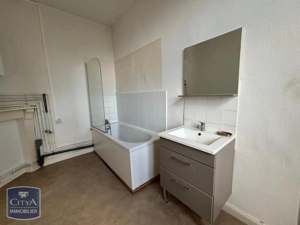 Appartement à louer 3 pièces 75.39m² Valenciennes (59300)