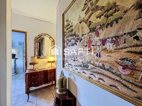 Maison T4 de plain-pied avec jardin terrasse et bassin