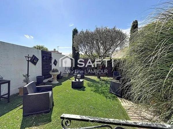 Maison T4 de plain-pied avec jardin terrasse et bassin