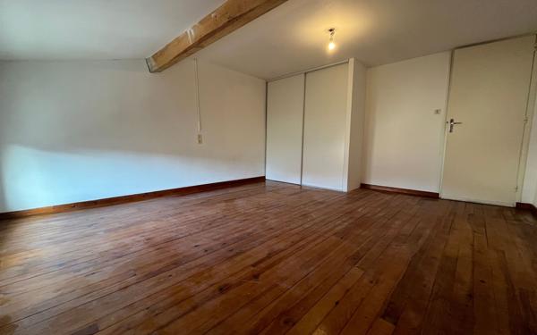 Maison à louer    4 pièces • 90 m2 Salles-sur-l'Hers