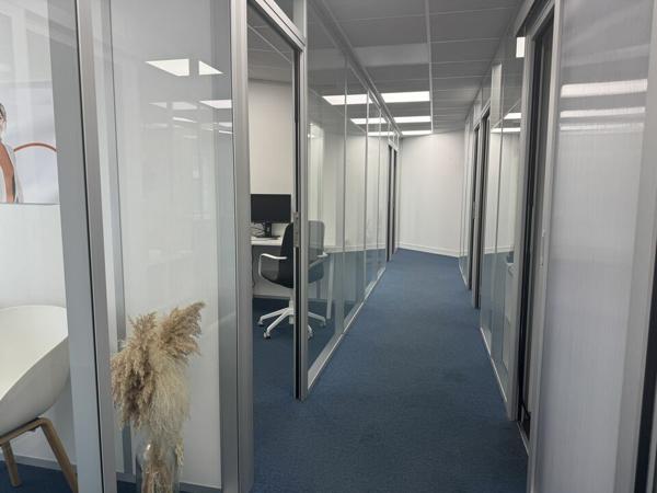 TOURS HYPER CENTRE BUREAUX A LOUER DE 168 M² ET 2 PARKINGS