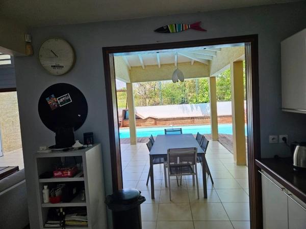 Maison à vendre 8 pièces LE GOSIER (971)