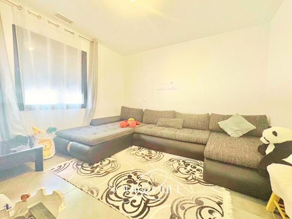 Maison familiale avec piscine proche de Carcassonne d'environ 132M2