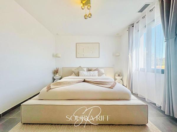 Maison familiale avec piscine proche de Carcassonne d'environ 132M2