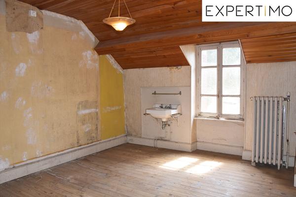 Teilhet (63560) Teilhet, maison de 230 m² sur terrain de 3923 m²