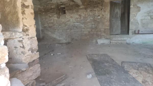 Ancienne - 3 pièces - 90 m²