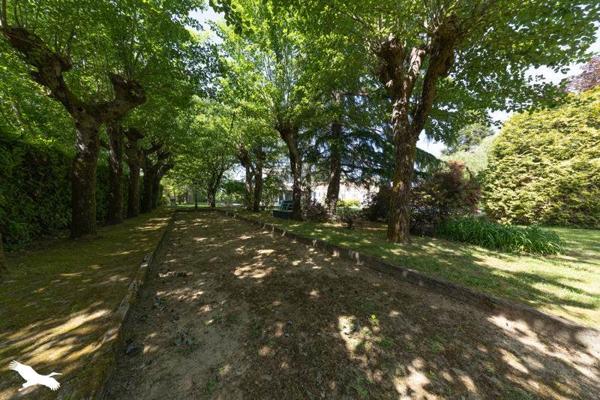 Maison à vendre |  Les Clouzeaux |  10 pièces | 285 m²