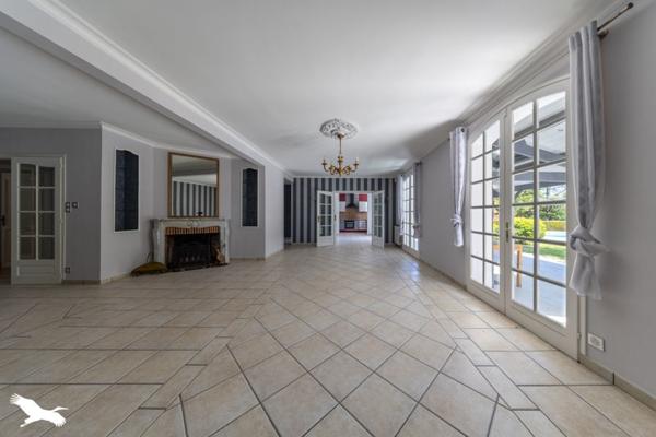 Maison à vendre |  Les Clouzeaux |  10 pièces | 285 m²