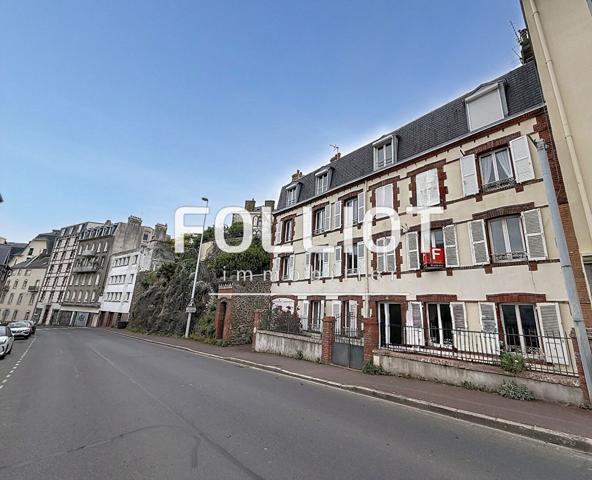 Appartement 3 pièces à vendre à Granville - Centre-ville, à rénover