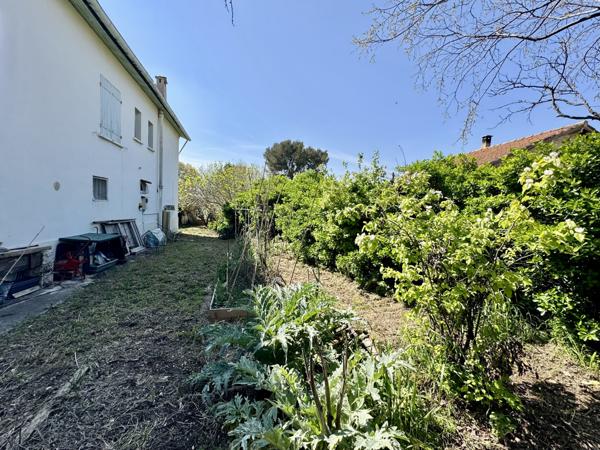 Chateau gombert (13013) Maison en 2 appartements 147m2, terrasse et terrain 510m2 piscinable au cœur de Château-Gombert