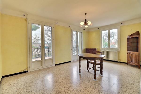 Chateau gombert (13013) Maison en 2 appartements 147m2, terrasse et terrain 510m2 piscinable au cœur de Château-Gombert