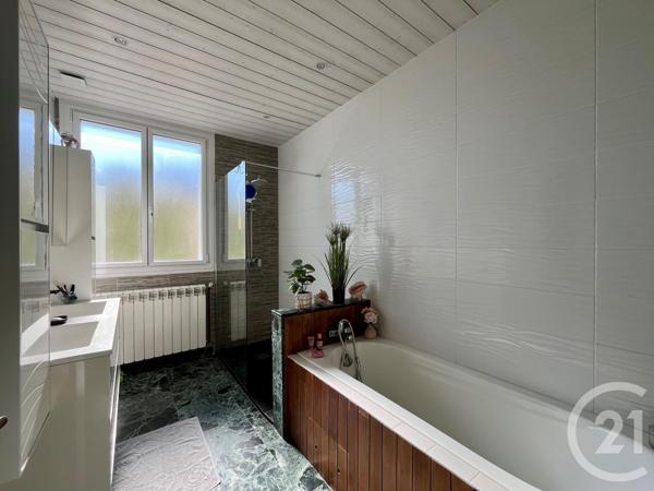 Maison à vendre  7 pièces - 170,42 m2 LE FENOUILLER - 85