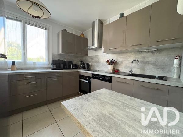 Appartement à vendre 4 pièces 65 m² Montigny-le-Bretonneux