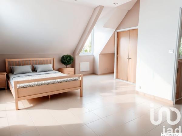 Maison traditionnelle 5 pièces de 150 m² à La Bazoge (72650)