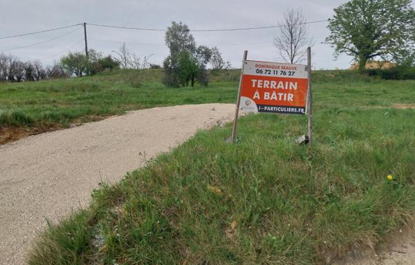 TERRAIN A BATIR 1112 M2 VIABILISE (SAINT GEORGES LES BAINS 07800)