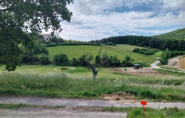 TERRAIN A BATIR 1112 M2 VIABILISE (SAINT GEORGES LES BAINS 07800)