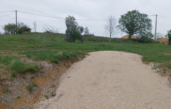 TERRAIN A BATIR 1112 M2 VIABILISE (SAINT GEORGES LES BAINS 07800)