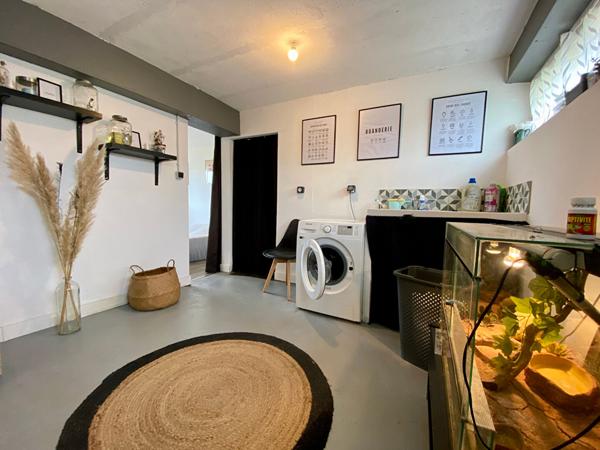 A VENDRE MAISON 3 CHAMBRES SUR LA COMMUNE DE CORSEUL AVEC JARDIN A 7KM DE SAINT JACUT DE LA MER ET 7 MIN DE DINAN