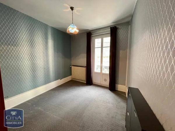 Appartement à louer 4 pièces 102.67m²