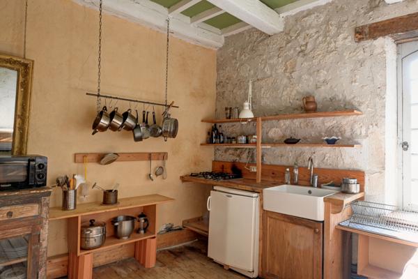 Magnifique domaine en pierre du XVIIIe siècle avec maison, dépendances, grange et pigeonnier près de Puymirol