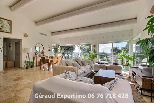 Aix-en-Provence (13090) Magnifique propriété avec vue imprenable – À 20 min à l’ouest d’Aix-en-Provence