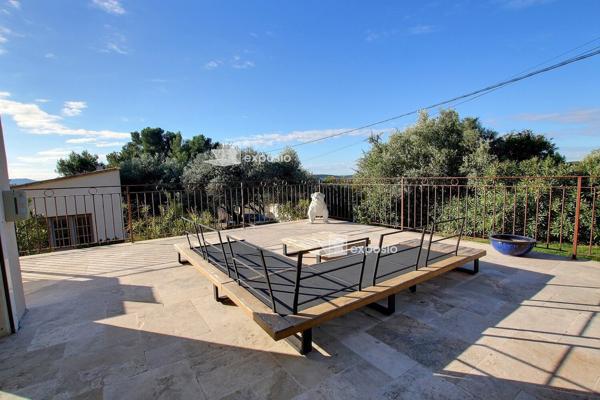 Aix-en-Provence (13090) Magnifique propriété avec vue imprenable – À 20 min à l’ouest d’Aix-en-Provence