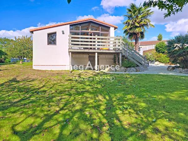 Maison à MORTAGNE-SUR-SEVRE, 85290 - 8 pièces 166m²