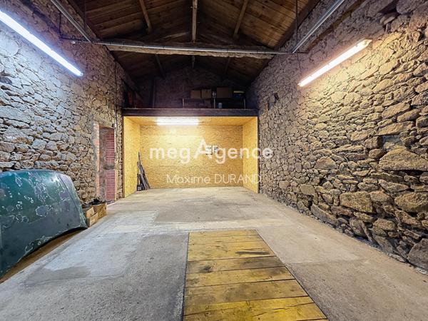 Maison à MORTAGNE-SUR-SEVRE, 85290 - 8 pièces 166m²