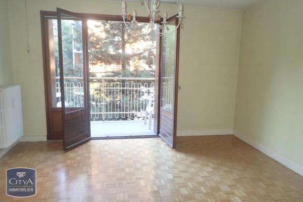 Appartement à louer 2 pièces 51.05m² Chambéry (73000)