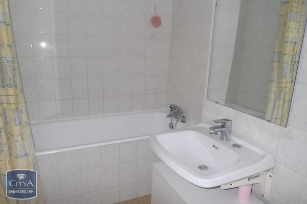 Appartement à louer 2 pièces 51.05m² Chambéry (73000)