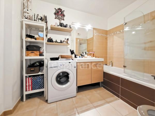 Appartement T2 avec grand balcon et garage