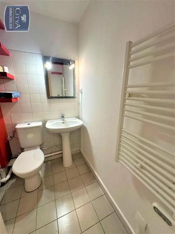 Appartement à louer 2 pièces 39.85m²