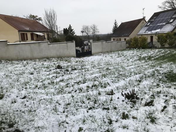 terrain à vendre 740 m2 LE MALESHERBOIS - 45