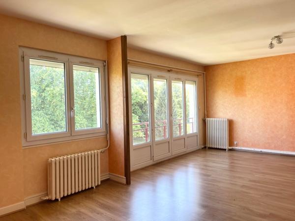 Appartement T3 d’environ 73 m² avec garage et parking – Confort et fonctionnalité au rendez-vous !