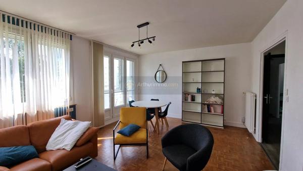 Location                                                      Chambre
                        
                     1 pièces                      11 m2                     à Brest