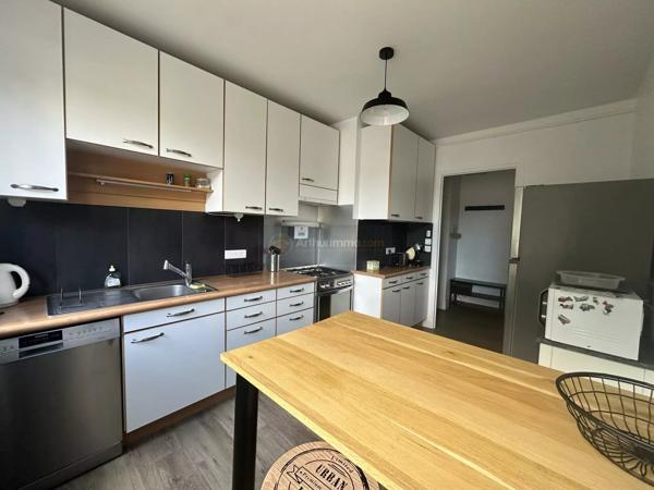 Location                                                      Chambre
                        
                     1 pièces                      11 m2                     à Brest